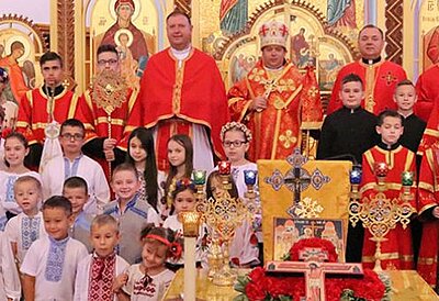 Bishop Andriy Rabiy visits Passaic Parish